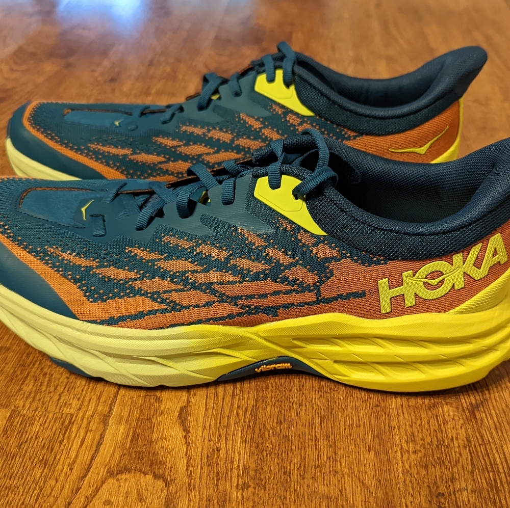 Hoka Speedgoat 5